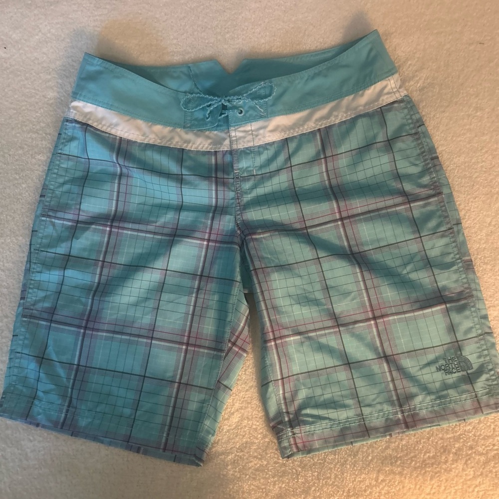 The North Face women’s Board Shorts 14